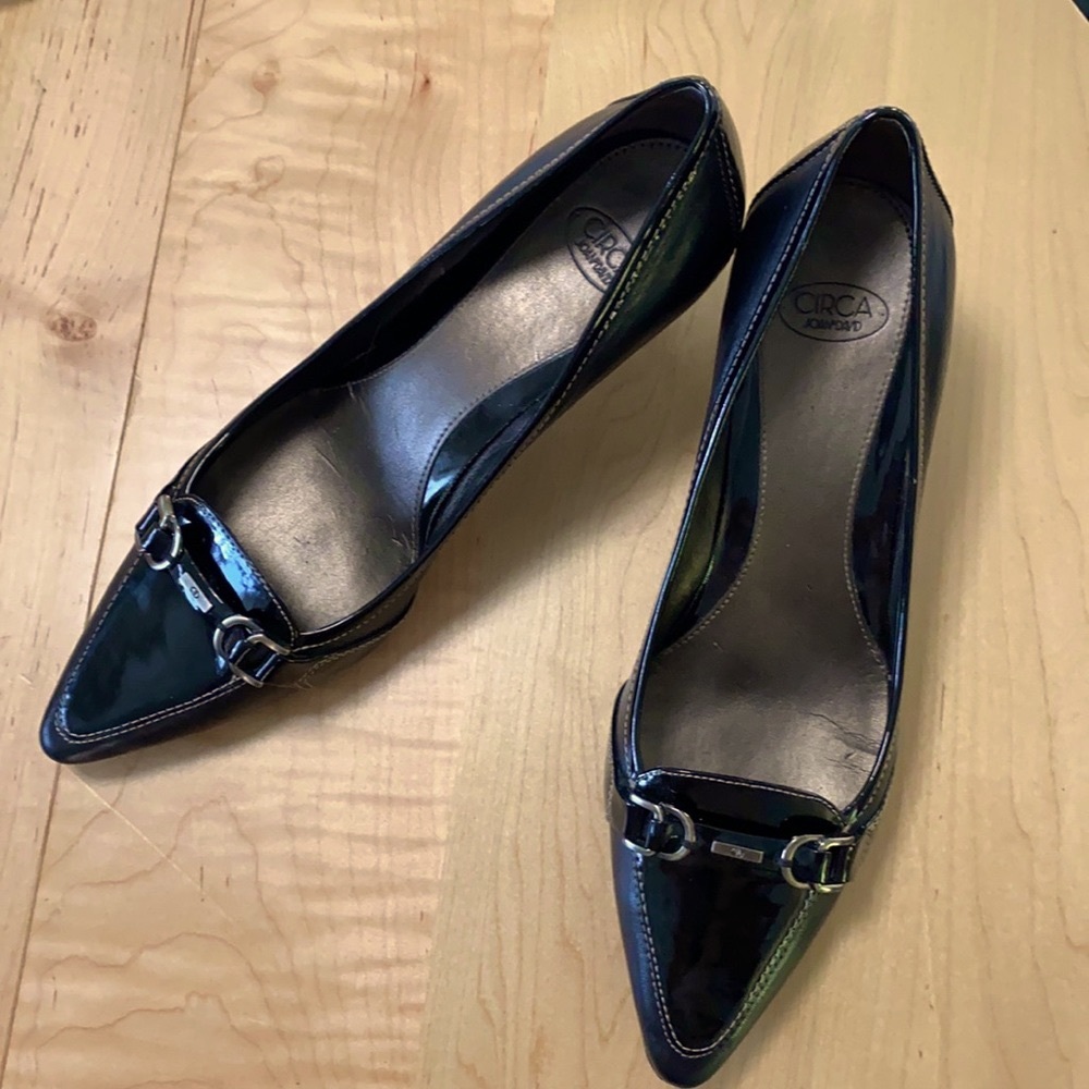 EUC Circa Joan & David Leather Kitten Heel